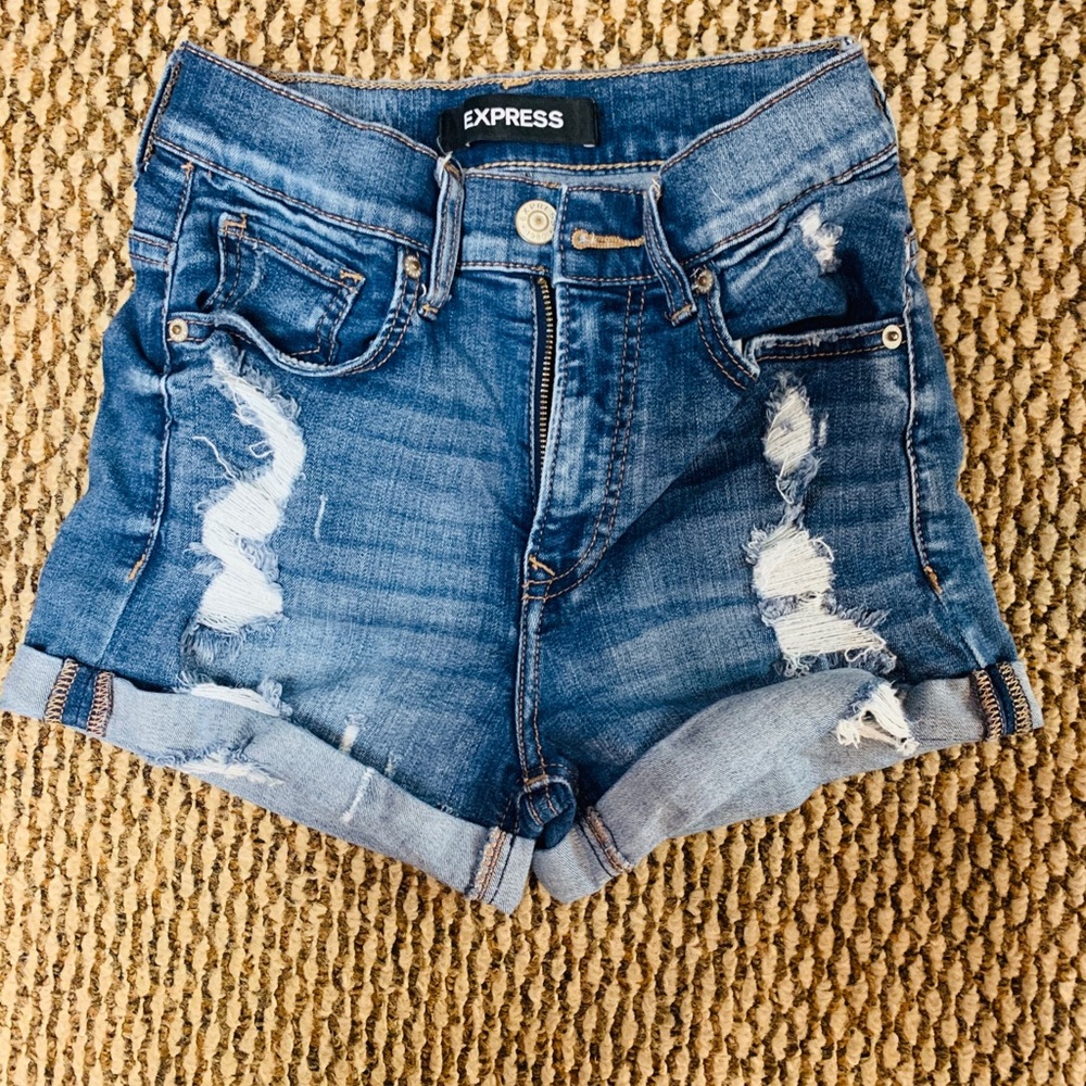 High waisted denim shorts